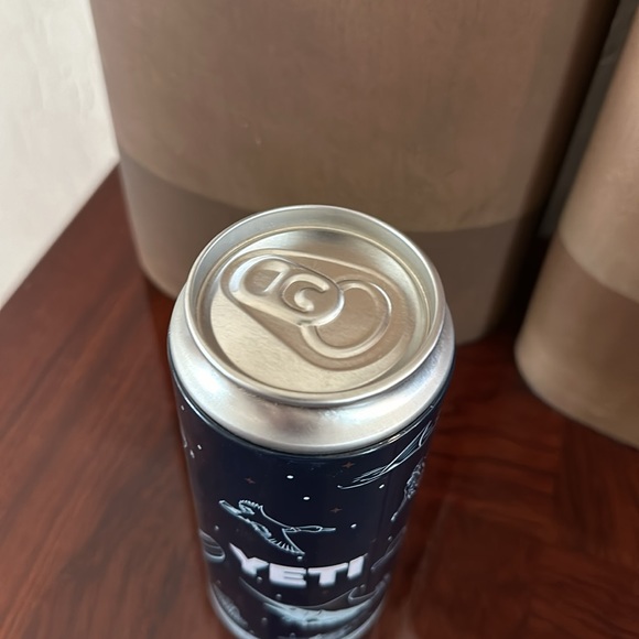 Yeti *NEW* 16 Ounce Stash Tall Can with 2 Yeti Stickers - Picture 3 of 11